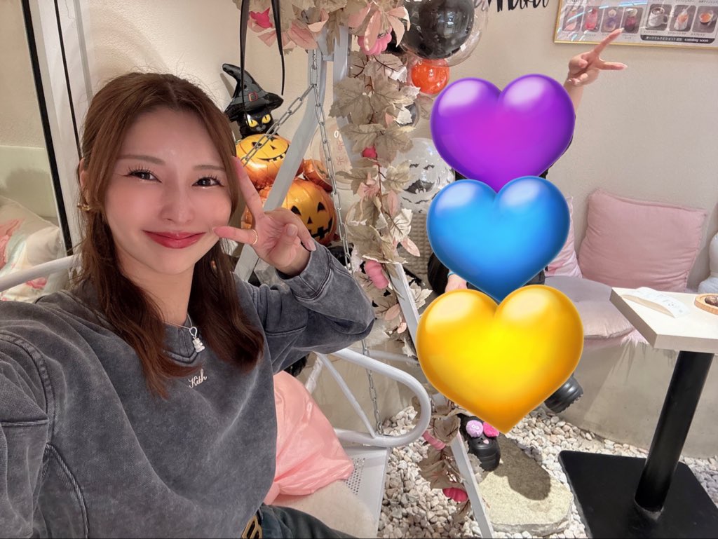 mingo_coffee's tweet image. たまにはプライベートの更新も🥰
今日はお友達と新大久保へ🙌🏻
韓国料理 食べて〜、ワッペン作りして
カフェして〜☕✧
沢山歩いた1日でした🥹ᩚ✨
以上! #さよっぺの休日 でした🌼