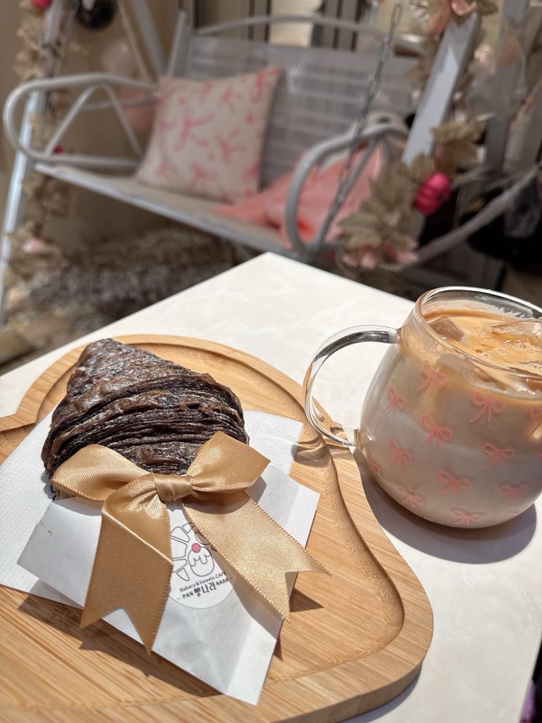 mingo_coffee's tweet image. たまにはプライベートの更新も🥰
今日はお友達と新大久保へ🙌🏻
韓国料理 食べて〜、ワッペン作りして
カフェして〜☕✧
沢山歩いた1日でした🥹ᩚ✨
以上! #さよっぺの休日 でした🌼