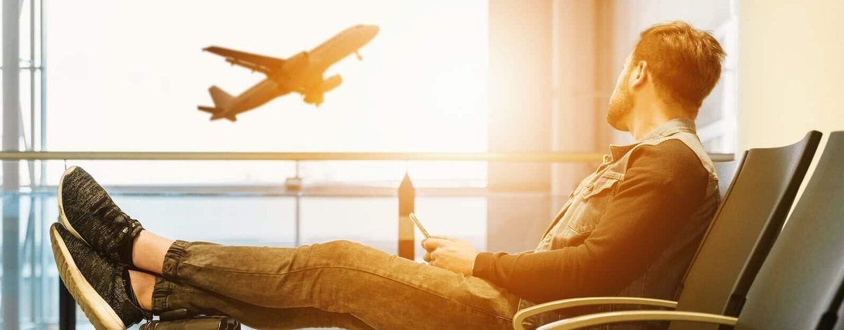 ExperYourDream's tweet image. ¿Tienes un vuelo largo en puerta? ✈️ Aprende a sobrevivir a esas horas con consejos infalibles: elección de asiento, hidratación y estiramientos a bordo. Llega fresco a tu destino 👇  
buff.ly/rx3vrf5  
#VueloLargo #TravelTips #ViajarSeguro #ConsejosDeViaje