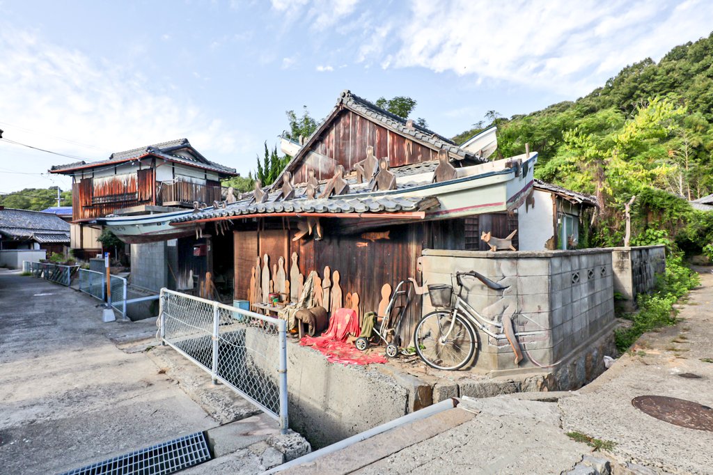 setouchi_art_jp tweet picture