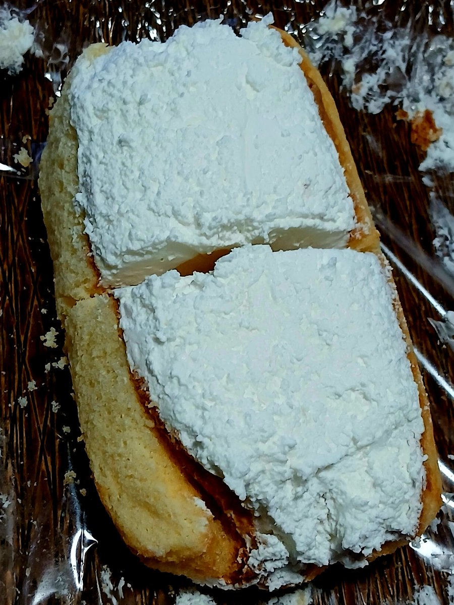 バナナボートの食べ方って
よくわかんないよね🐼
とりあえず気にしないでたべる
しか、ないんじゃないかなぁ…😂