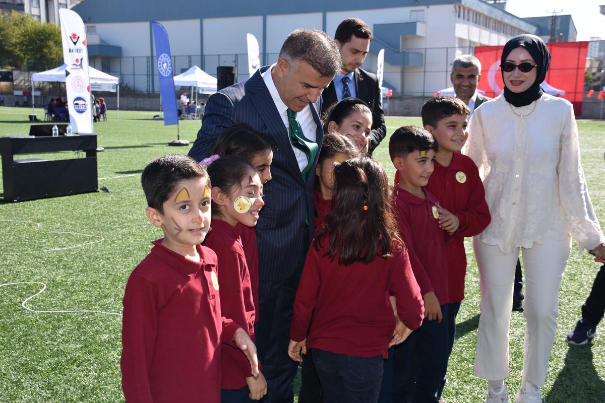 🧪 Bilimle dolu etkinliklerimiz 3 gün boyunca ziyaretçilerini bekliyor!
Yer: Siverek sentetik çim sahası.

<a href="/tcmeb/">Millî Eğitim Bakanlığı</a> <a href="/Yusuf__Tekin/">Yusuf Tekin</a> <a href="/hasansildak/">Hasan ŞILDAK</a> <a href="/ASIM_SULTANOGLU/">Asım SULTANOĞLU</a> <a href="/salihsakmia/">Salih Sak</a> <a href="/n_kapanoglu/">n_kapanoglu</a> <a href="/sanliurfammem63/">Şanlıurfa İl Milli Eğitim Müdürlüğü</a> <a href="/siverekkaymakam/">SİVEREK KAYMAKAMLIĞI</a>