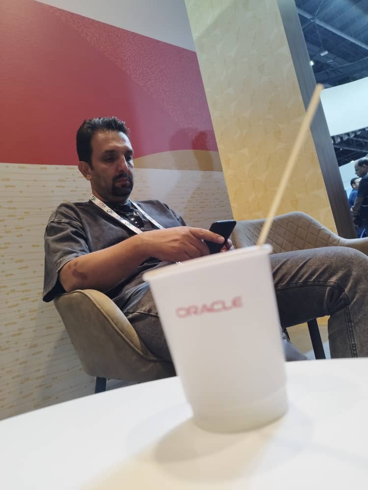 sharangkarimi's tweet image. #Oracle 
#oracledatabase 
کمپانی ای که ۱۵ سال دارم با محصولاتش کار میکنم