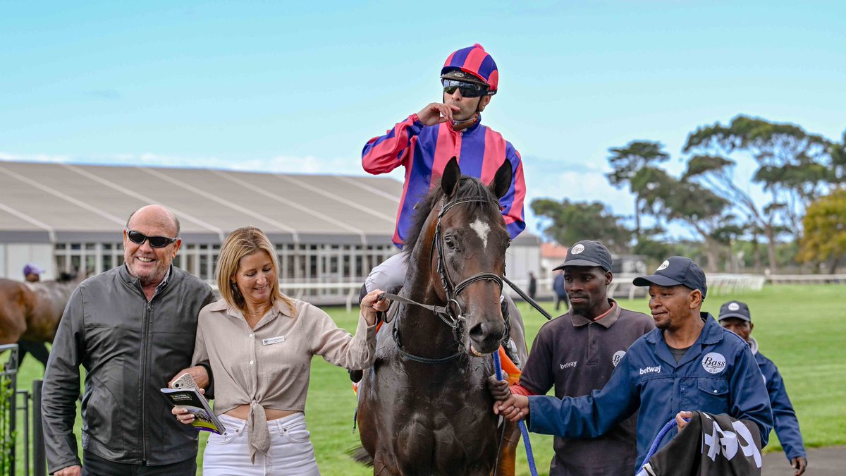 WHAT’S IN A NAME: MARSH SHIRTLIFF

It’s fair to say that he’s part of the fabric of racing in the Western Cape, although that’s not to say he doesn’t pop up elsewhere in the country, spreading his infectious character and attitude.

Read the full article:
racecoastturfclub.co.za/whats-in-a-nam…
