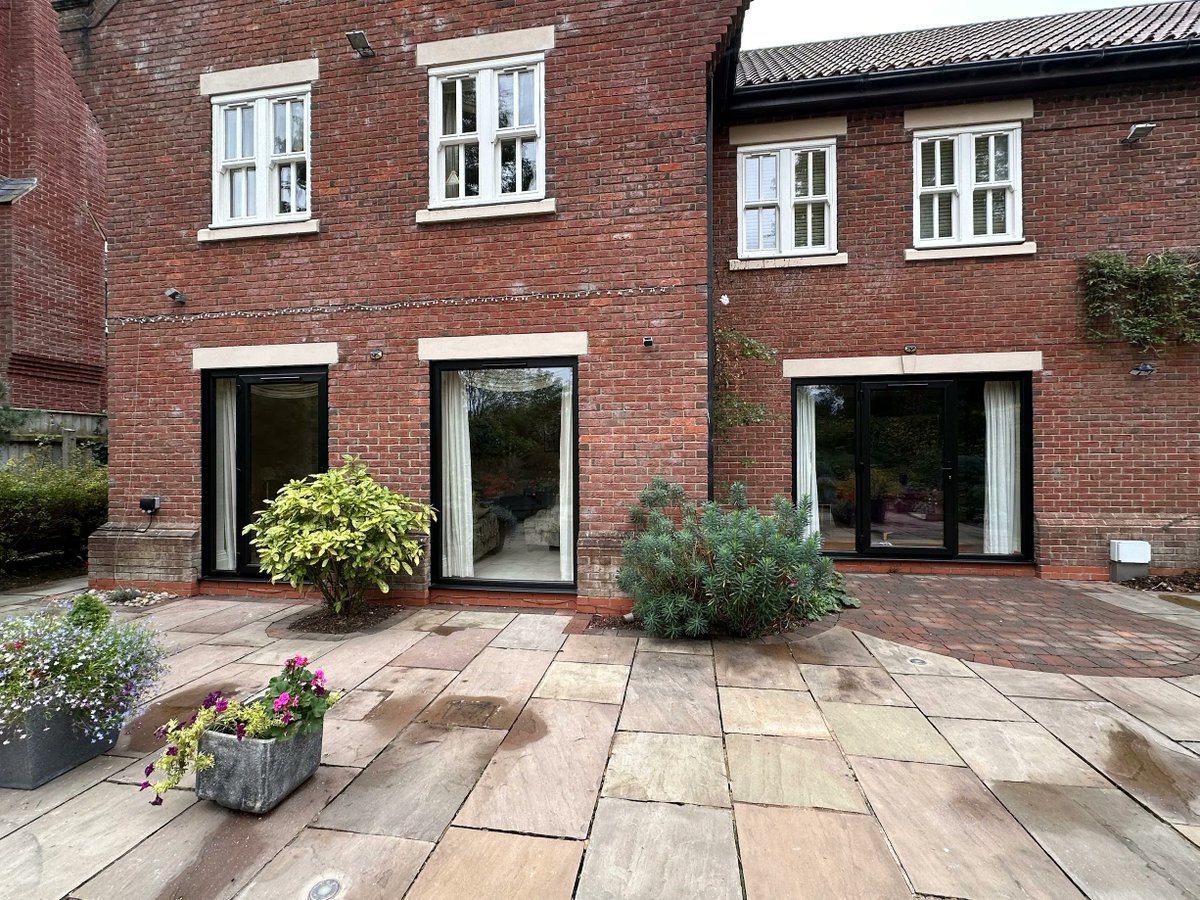 Here's one of our latest installations just outside of Grimsby!

New Black uPVC Windows and Doors, all at the rear of the property. 😄
