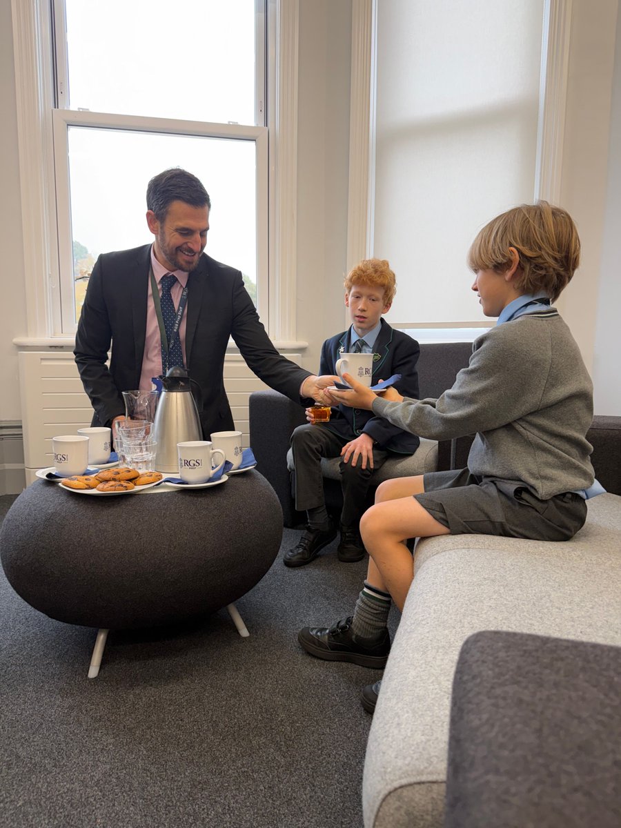 RGSprep's tweet image. The return of Hot Chocolate with the Head! — an opportunity to chat and share thoughts and ideas with Mr Freeman-Day. 

#RGSPrep #PrepSchoolSurrey #Wellbeing #IndependentEducation