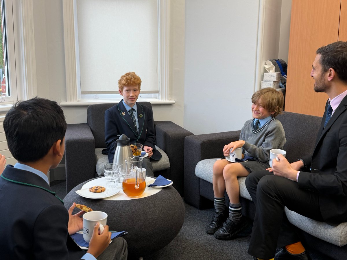 RGSprep's tweet image. The return of Hot Chocolate with the Head! — an opportunity to chat and share thoughts and ideas with Mr Freeman-Day. 

#RGSPrep #PrepSchoolSurrey #Wellbeing #IndependentEducation