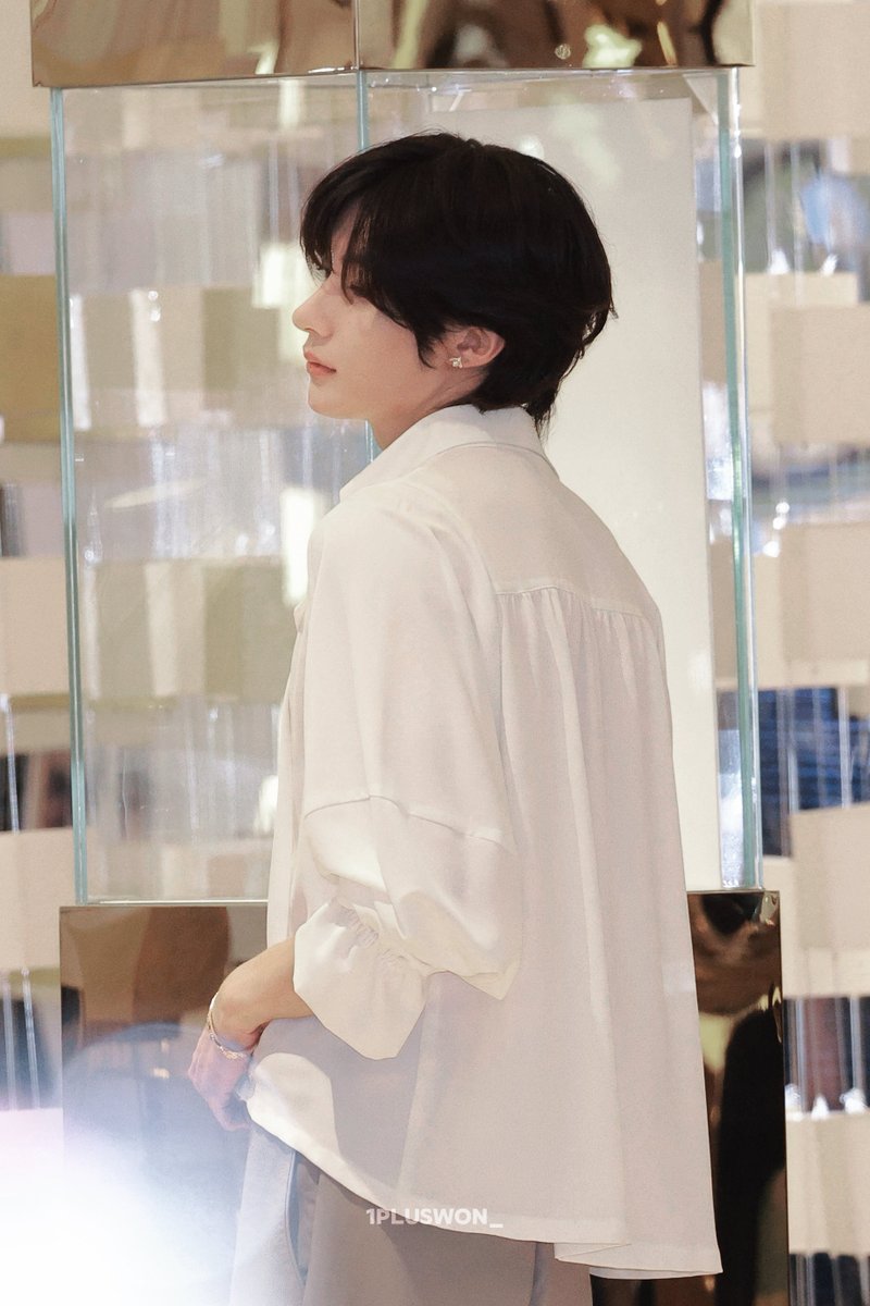 𝟏+𝟏 tweet media