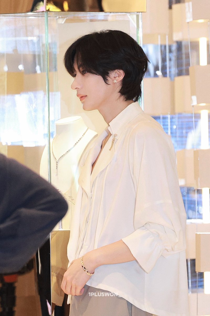 𝟏+𝟏 tweet media