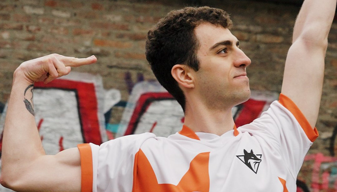 Hey everyone, im still contracted to <a href="/TOGfoxes/">TeamOrangeGaming</a> but they allowed me to explore options for next year.

Vods available upon request

You can ask any of my previous teammates about my behavior and ambition level

You can contact me via dms or my agent <a href="/Hyrav_LoL/">Josh Kingett</a>