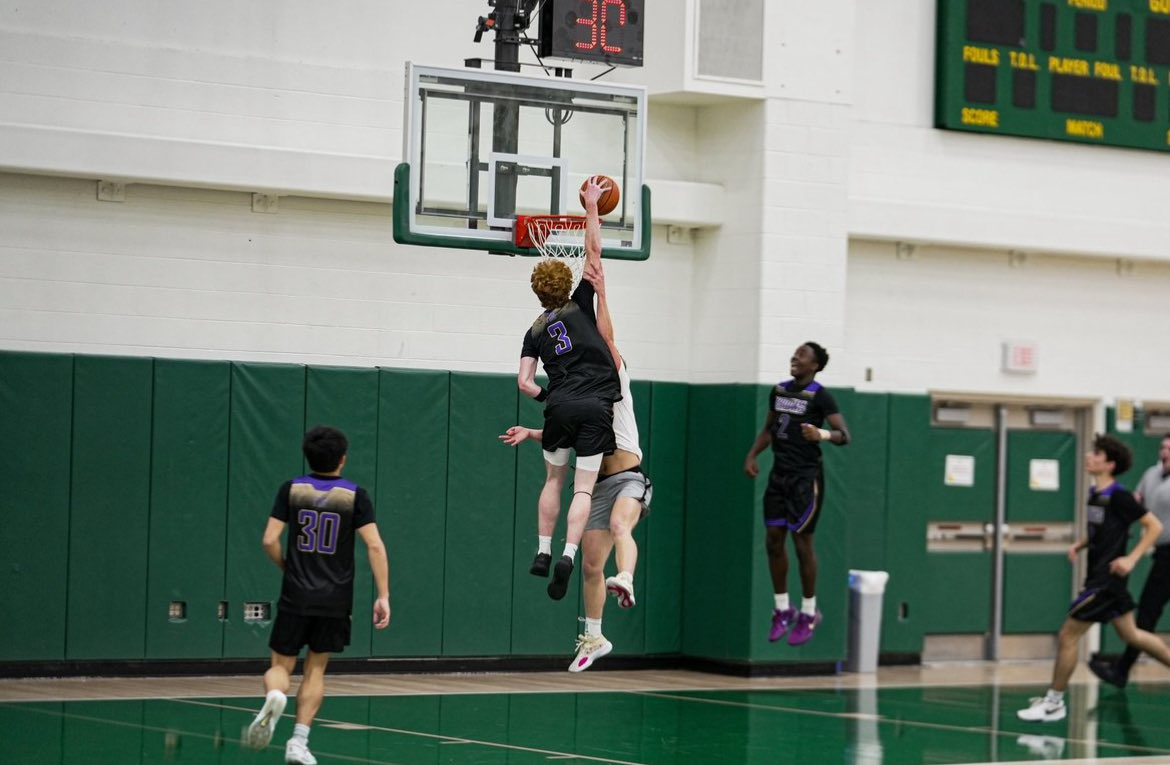 Pictures from the Fhs annual Allumni vs. Varsity game