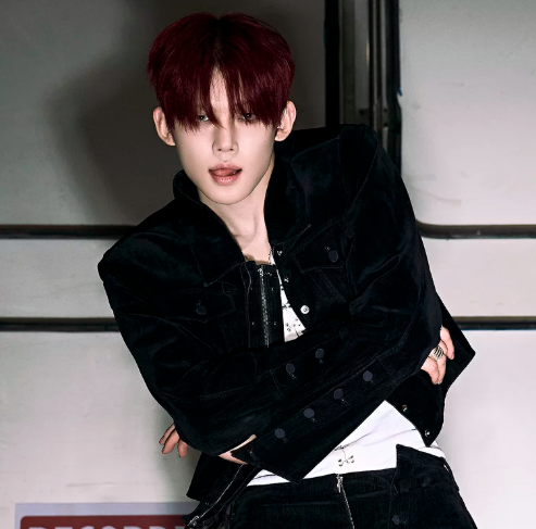 AboutMusicYT's tweet photo. TXT's Yeonjun announces his solo debut album, No Labels Part 01, out November 7th. https://t.co/QxUvopux9W