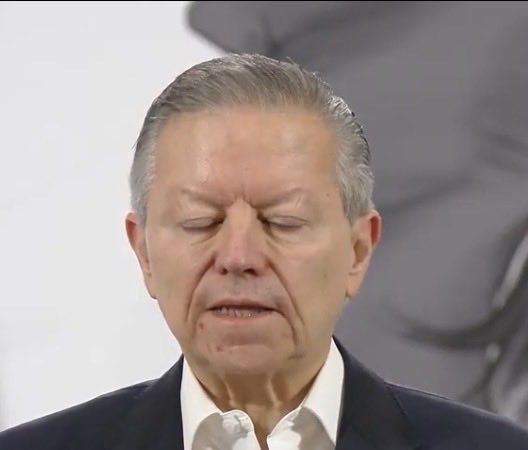 Zaldívar se estiró la cara