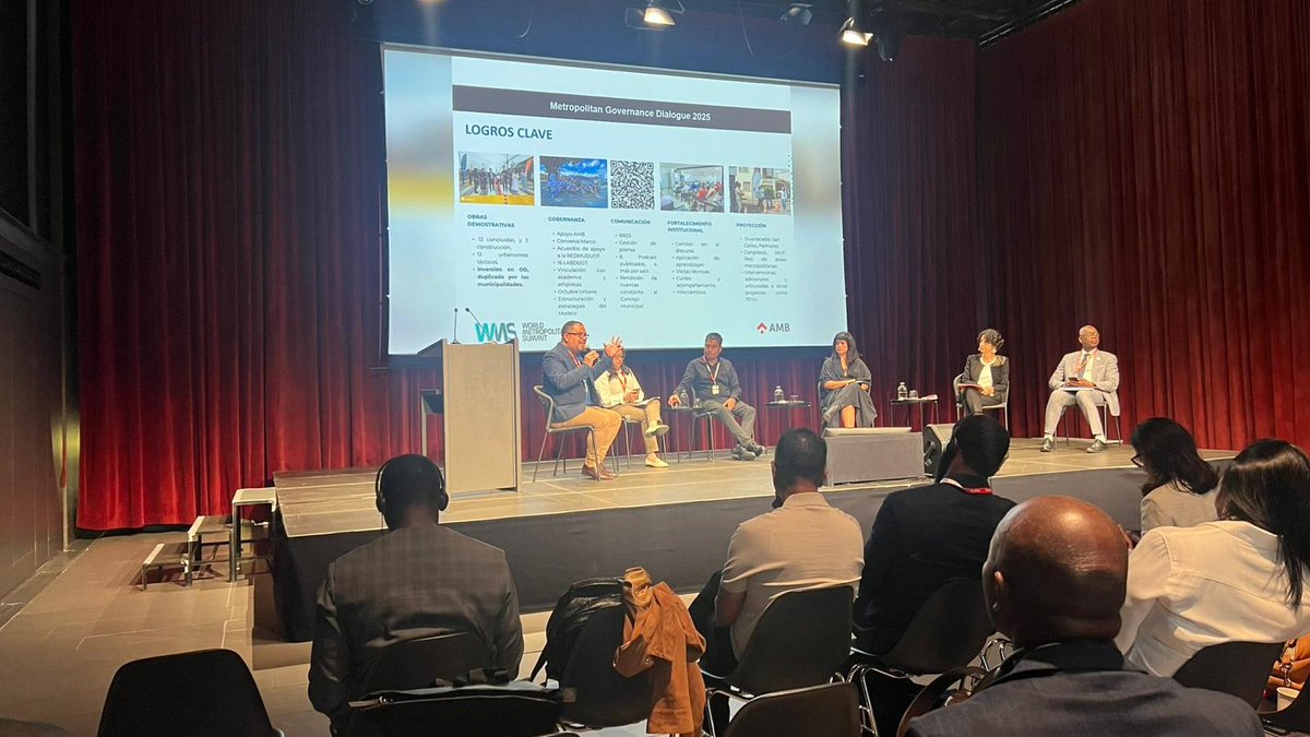 🌆 Seguimos participando en en los Diálogos de Gobernanza Metropolitana del World Metropolitan Summit y #EMAForum2025.

Desde CIDEU destacamos el papel clave de la escala metropolitana y la importancia de fortalecer la gobernanza y la coordinación entre municipios🌍