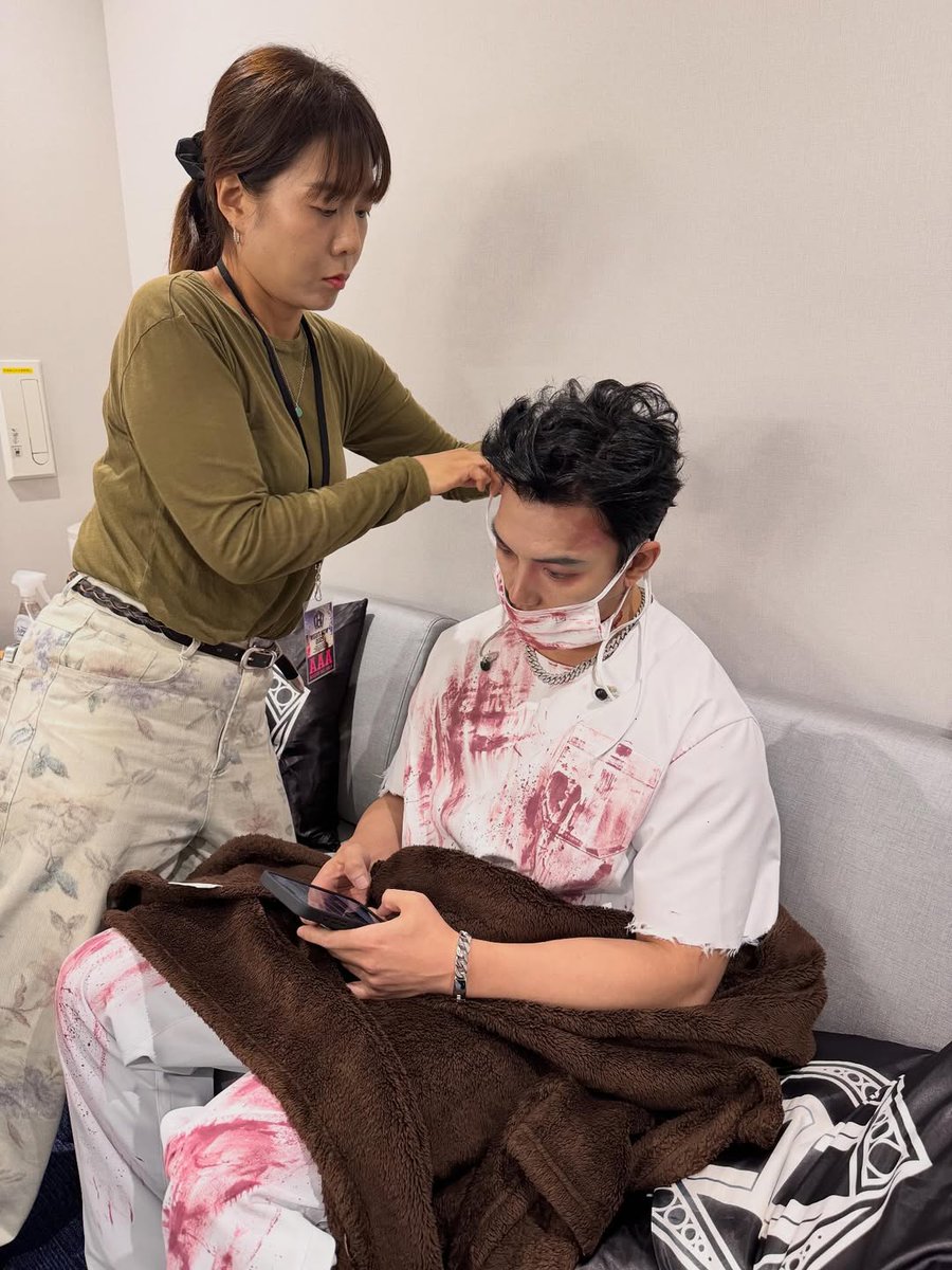 BIG BROTHER、#チャン・グンソク と一緒にオールブラックの韓服姿公開…「TEAM H」名古屋公演終了 
#BIGBROTHER #チャングンソク #TEAMH  
🔗korepo.com/archives/15987…