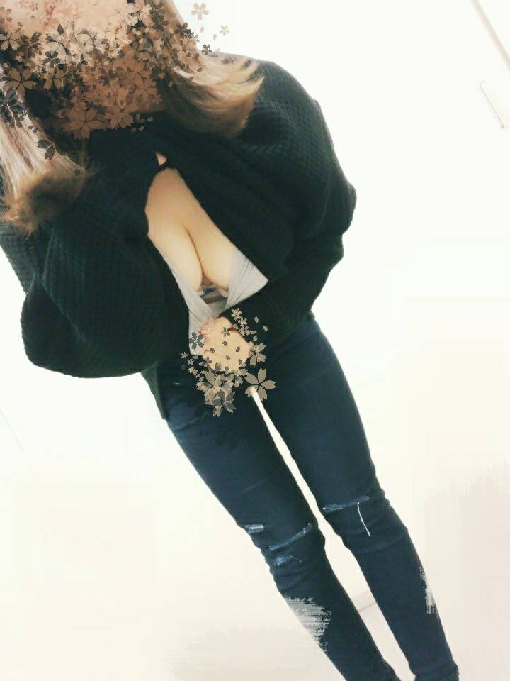 こんなにエロい娘多いサイト初めて見たw ⇒ tinyurl.com/2tpee82m 機能すっごい充実してるのに無料体験あるし、 女子大生からギャルまで、可愛い子ばっかりで焦る♡
