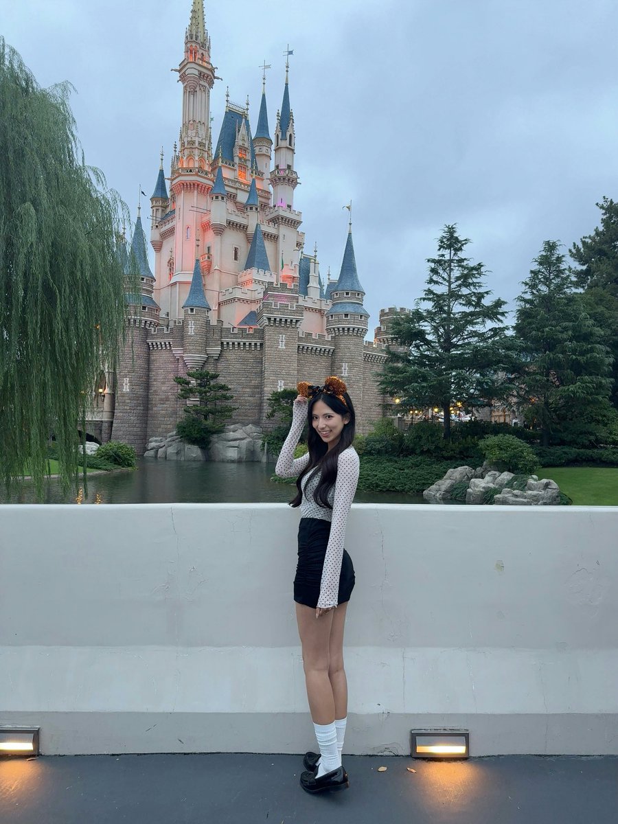 yurika_8h's tweet image. ミスフラ終わってからしれーーっと
既に2回🐭🏰に行ってます😙✌️
気づいてた?ちょー幸せチャージ💜
ゆっくり写真載せてくね!!
