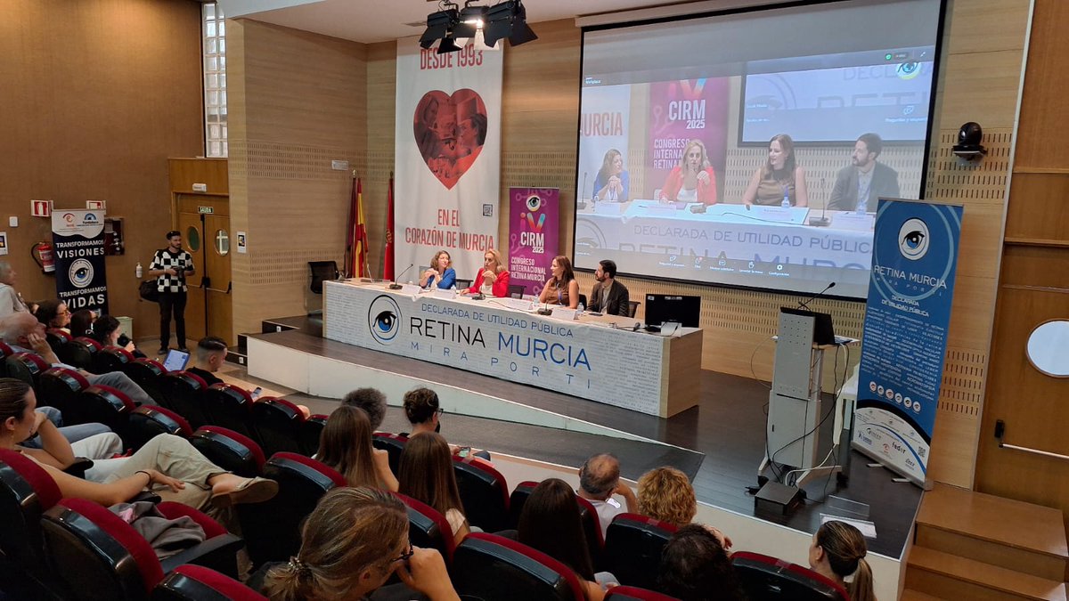 TERCERA PARADA. Perspectivas actuales de las DHR. ¿Tienes un implante coclear o tienes dudas sobre si tienes que ponértelo o no? ¿Puedes operarte de cataratas con una distrofia de retina? Las respuestas en #CongresoRetinaMurcia #retina #bajavision