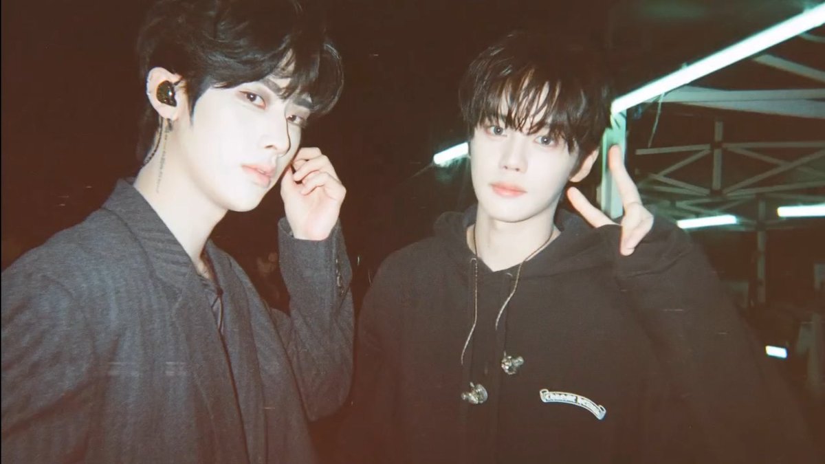 bobaruirui's tweet image. SHIMKONGZ AND RIRAE BLESS THE WORLD