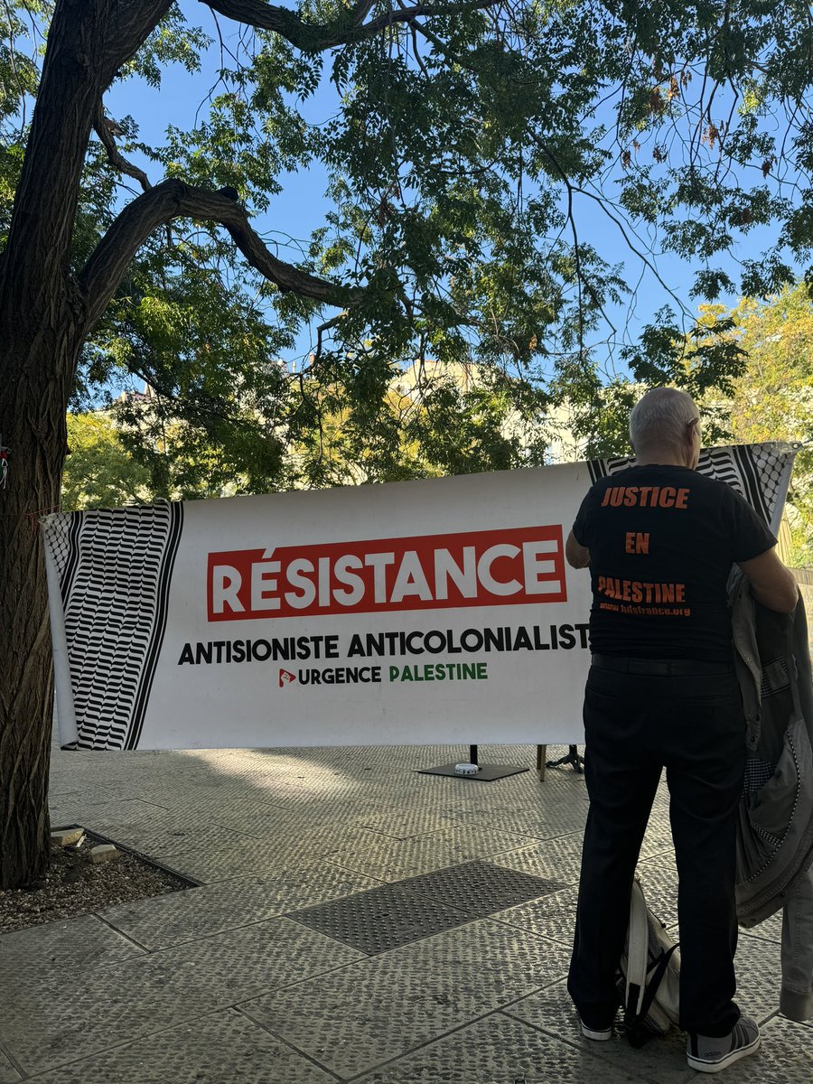 bdsfupmtp's tweet image. 📣 STAND BDS/UP MONTPELLIER
Nous appelons à signer massivement la pétition contre la dissolution d’Urgence Palestine. Face à la répression du mouvement de solidarité avec la Palestine, faisons bloc ! #StopDissolution #UrgencePalestine #BDSMtp #SolidaritéPalestine #Montpellier