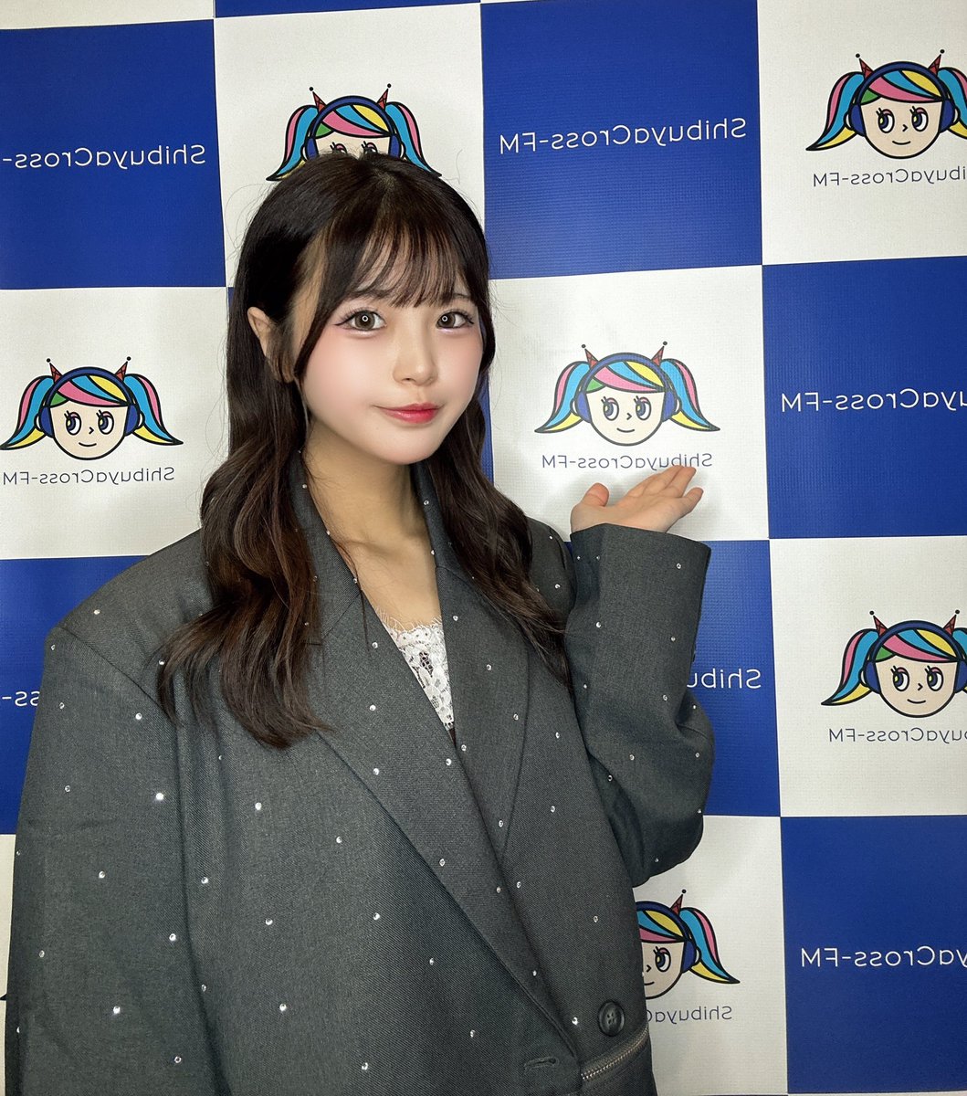 渋谷クロスFM、「Next Break Idol」ありがとうございました！！
初めてのラジオちょー緊張したけど楽しかった！
ちゃんと話せてたかな？
とっても素敵な経験をさせてもらえた🥹
ラジオからもPSYROを知ってくれた方がいたら嬉しいな♡