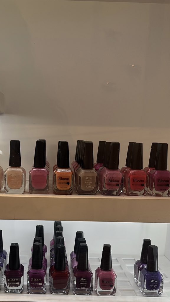 io_rv77's tweet image. عصرية خـمـ☀️ـيس وطريـق سـفـر.