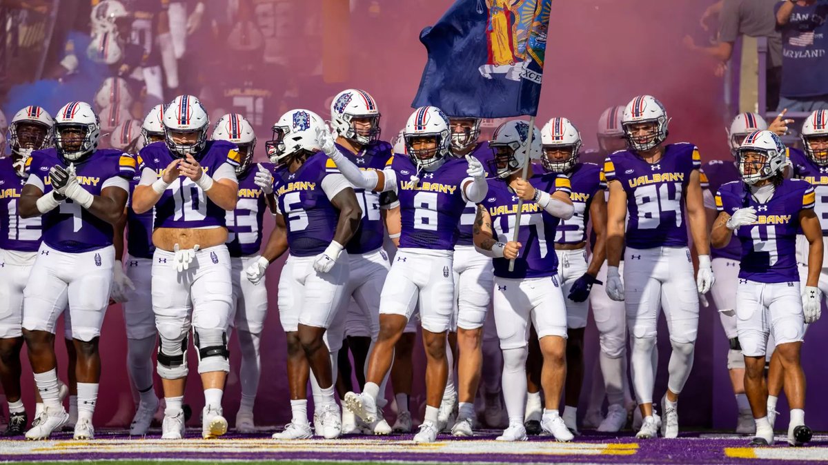 Super excited to be a UAlbany this weekend for a Gameday Visit!! Thank you <a href="/_Coach_Smith/">Brendan Smith</a> <a href="/coachmikalmyers/">Mikal Myers</a> for the Invite. #UAUKNOW 
<a href="/Coach_Fab/">Mark Fabish</a> <a href="/DCoachBrooks/">Brooks</a> <a href="/Coach_Gonz/">Chris Gonzalez</a> <a href="/Coach_Loffredo/">Luke Loffredo</a> <a href="/PeddieFalconsFB/">Peddie Football</a>