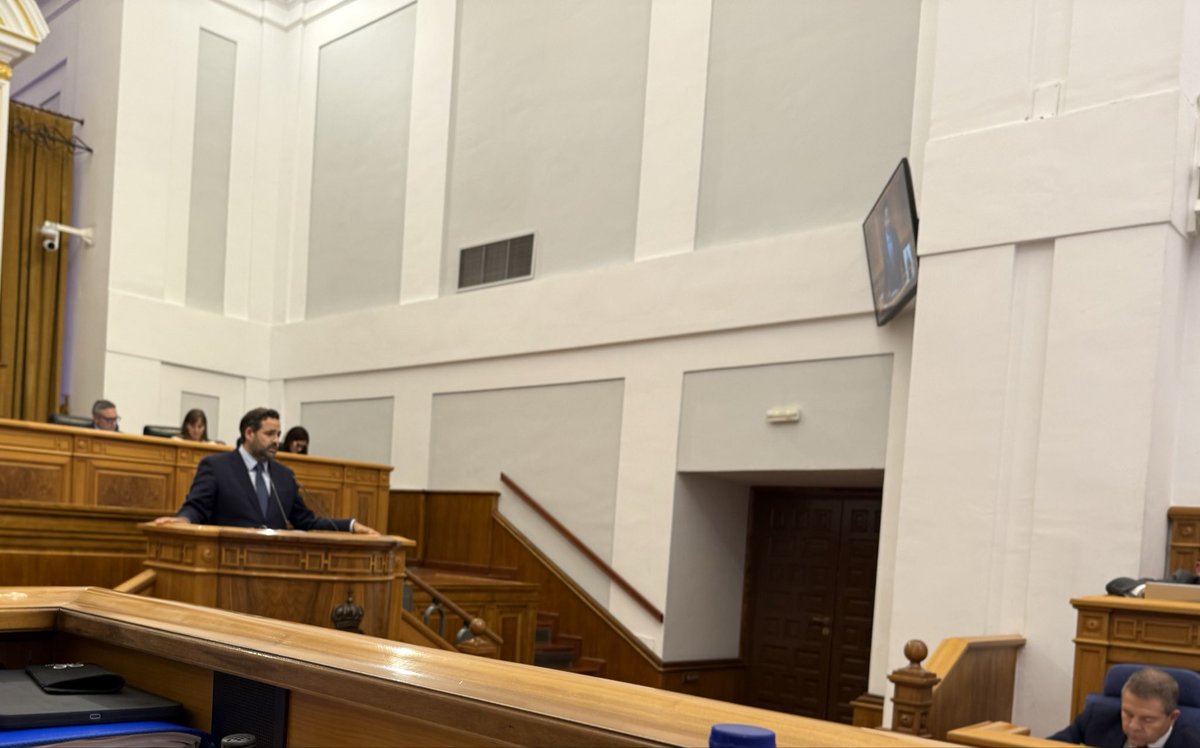 jamorenomoya's tweet image. 🏥#Page tiene dinero para poner en marcha la Carrera Profesional Sanitaria, pero no tiene voluntad política.
🔵@paconunez_: “Usted ha fracasado en 10 años en la gestión sanitaria”
#PacoNuñezPresidente