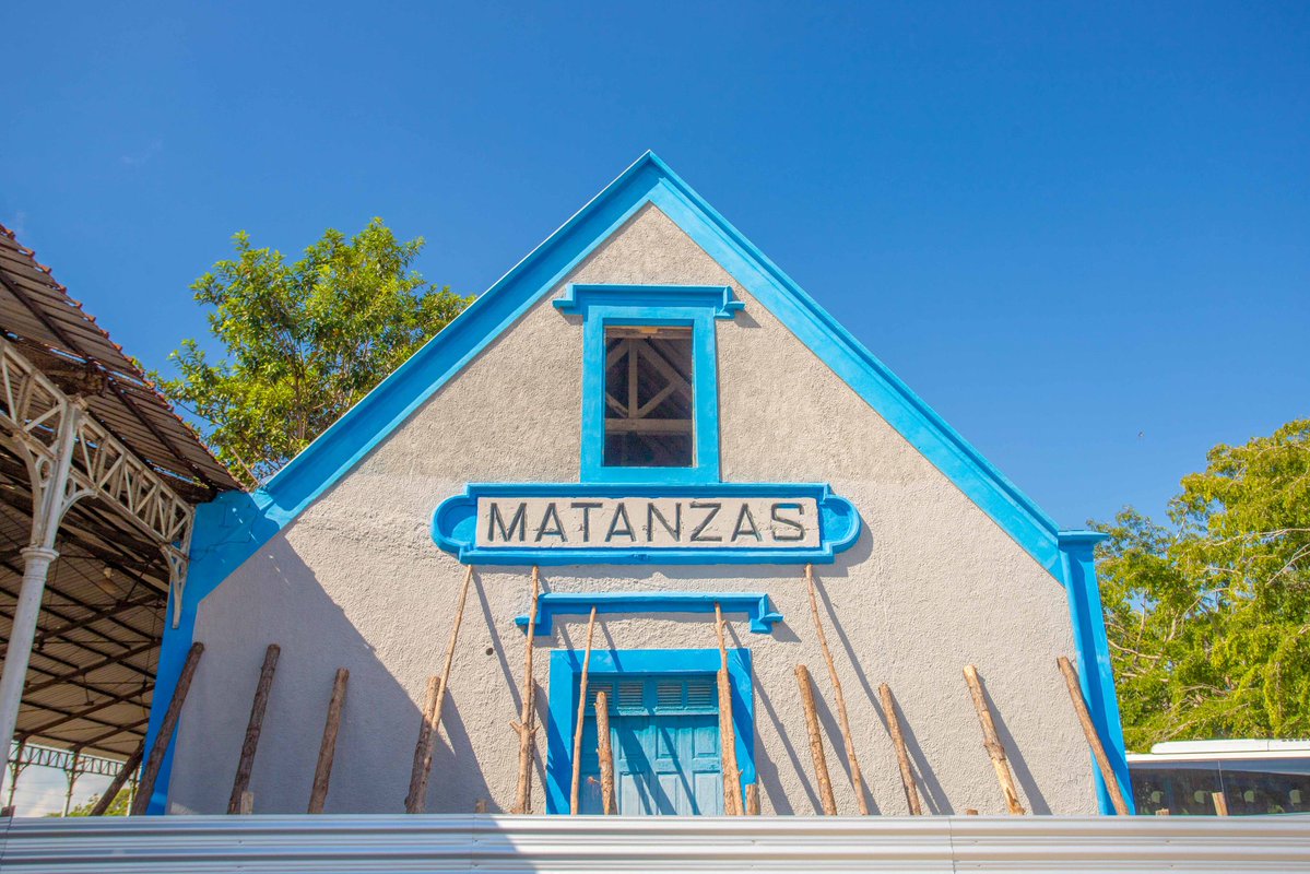 E_RdgzDavila's tweet image. Terminal de Ómnibus de Matanzas

Avanzan las obras para devolver la terminal a la ciudad: la delimitación de la obra está lista y el apuntalamiento interior alcanza ya el 90%.
Los servicios continúan desde puntos alternativos como la terminal de trenes).