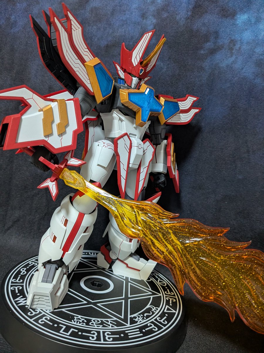 一応、同シリーズの残りの二機も買ったけど、作るのが苦痛だったから手放した🙄
スーパーアクアビートに付属したスーパーエルディカイザーのエフェクトパーツは手元に残したけど←

でもこのエフェクトパーツ余りカッコよくないのよ…
もうちょい根元から燃えてくれれば良かったのに

 #グランゾート