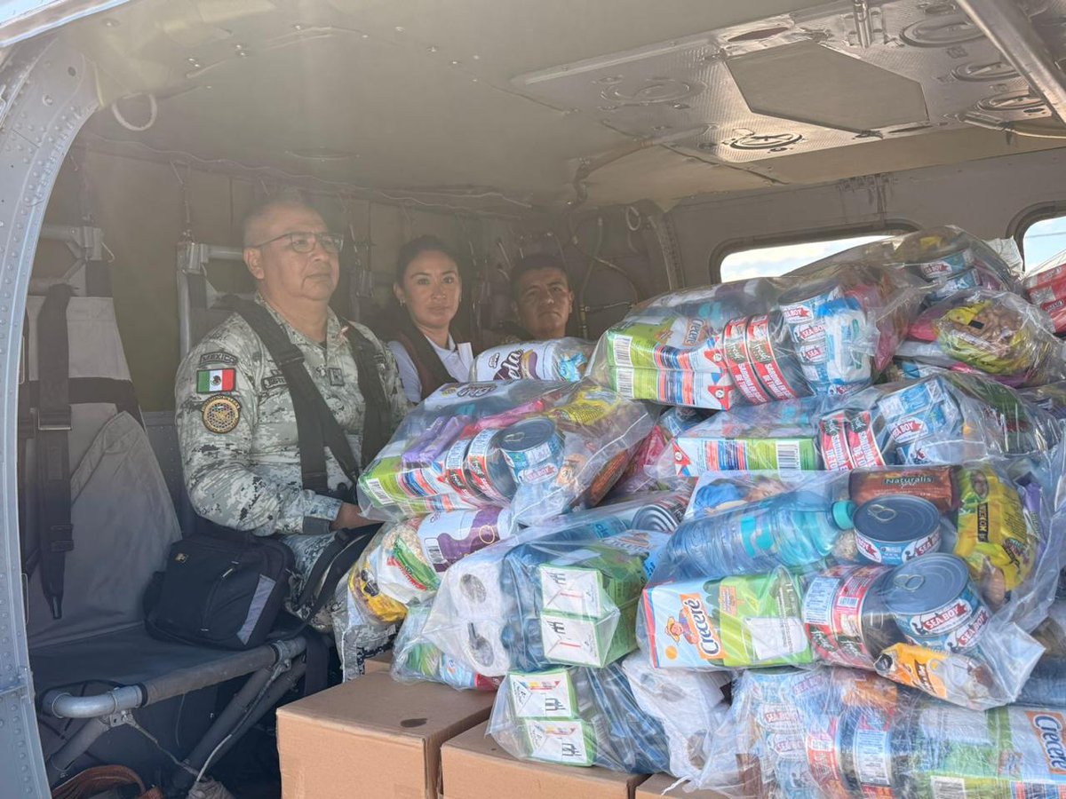 juliomenchaca_'s tweet image. En Calnali seguimos entregando víveres y agua potable, además restablecimos el acceso a 6 comunidades que estaban incomunicadas.
#HidalgoUnido
#PrimeroElPueblo