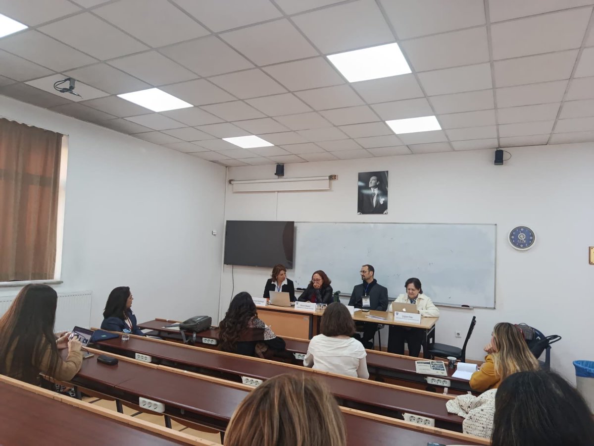 IX. Mülkiye Uluslararası İlişkiler Kongresi ilk günü 17:00 oturumları ile devam ediyor.