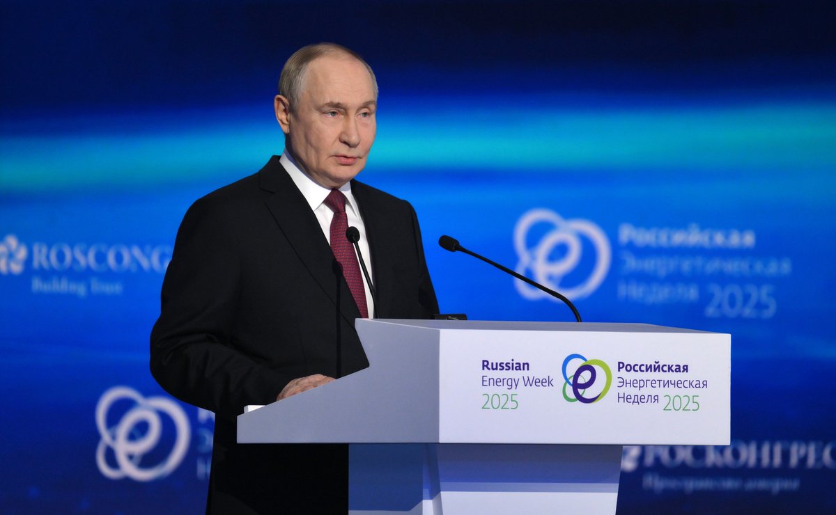 💬 President #Putin at #REW2025:

The EU's demarche has only accelerated the reorientation of Russian energy exports toward more promising &amp; responsible buyers. 

👉 Namely, countries that know their interests &amp; act on their national priorities. #REW2025