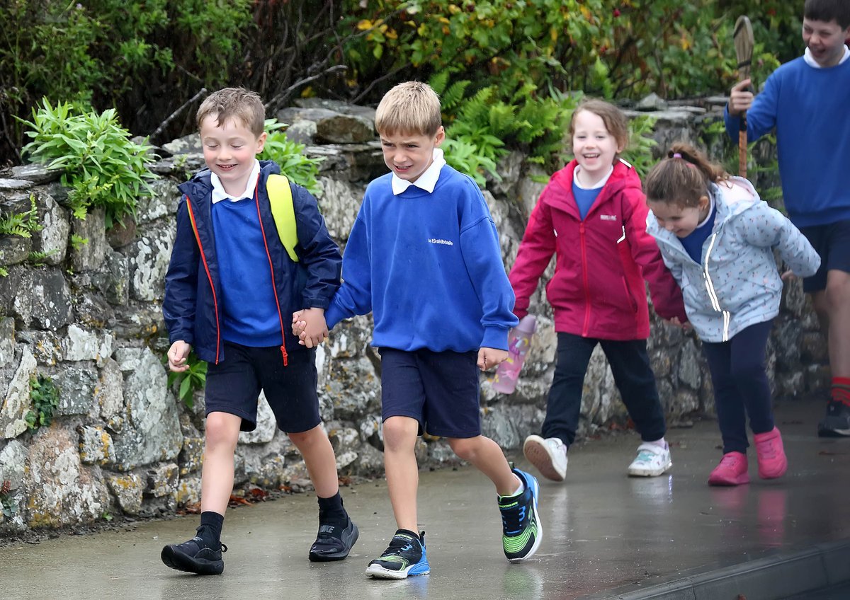 This #ClimateActionWeek, take a small step for the planet 🌍💚

Park and Stride - park a short distance from school and walk the rest. It cuts congestion, lowers emissions &amp; helps students start their day actively🚶‍♀️

Take climate action tomorrow by giving it a go!