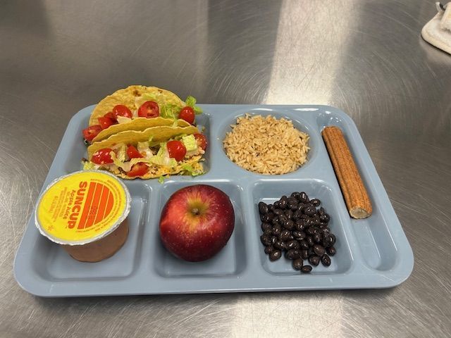 NorthPennSNS's tweet image. Taco 'bout a great way to celebrate National School Lunch Week! 🌮 Yesterday we feasted on delicious tacos, rice &amp;amp; beans, and yummy churros. Fueling up students with fun, healthy, and tasty meals is what it's all about! #NSLW25 #SchoolLunchRocks #Schoolmeals #Studenthealth