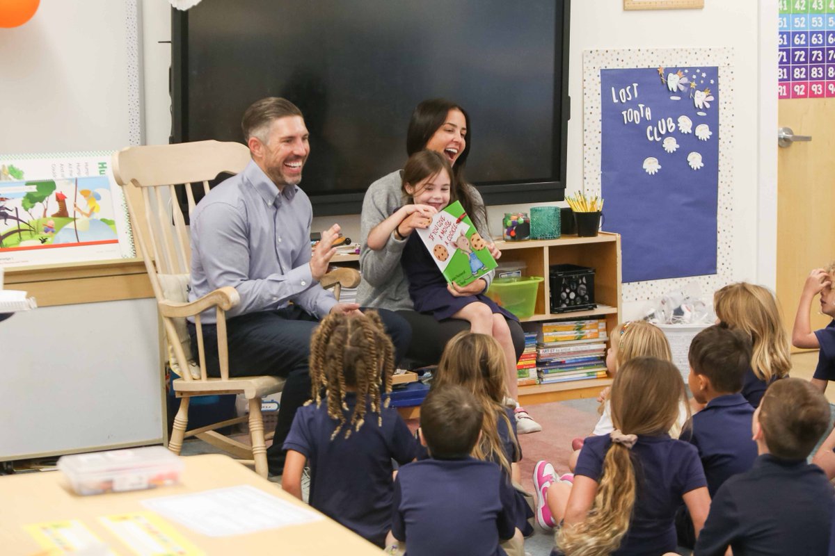 UnityDelray's tweet image. Parents are joining Kindergarten this month to read aloud, creating special moments full of laughter, curiosity, and connection. 🐎💛 These visits spark joy, a love of reading, and strengthen the home-school bond. 📖 #UnitySchoolFL #MustangPride