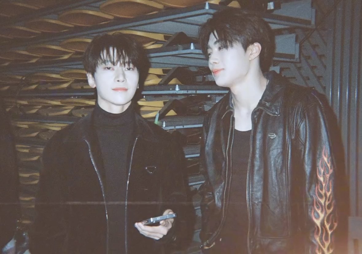 ~원~ tweet media