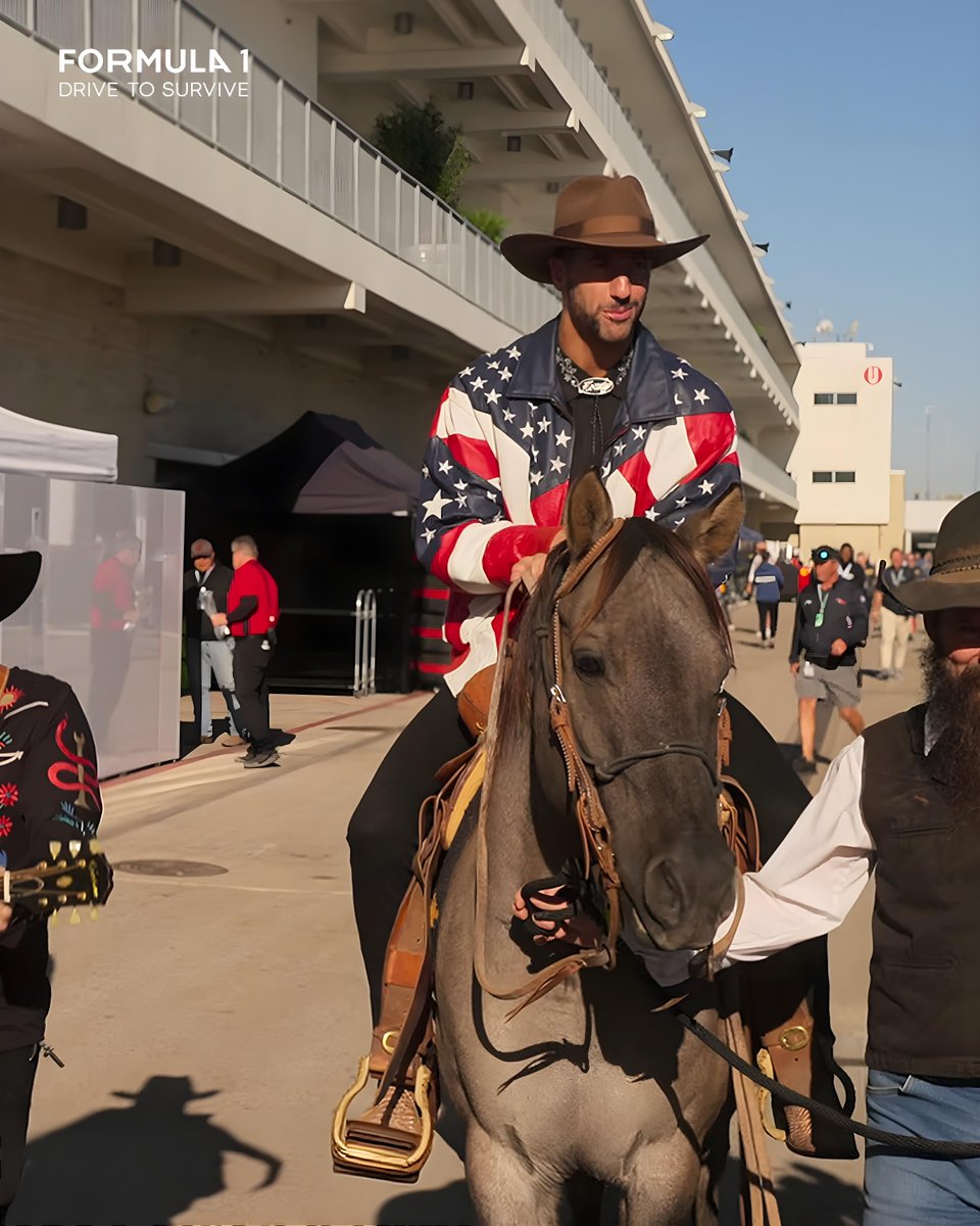 BoxToBoxFilms's tweet image. TBT to Danny Ric in full cowboy. #AustinGP is loading. 🏁

#f1 #danielricciardo #drivetosurvive #COTA #USGP