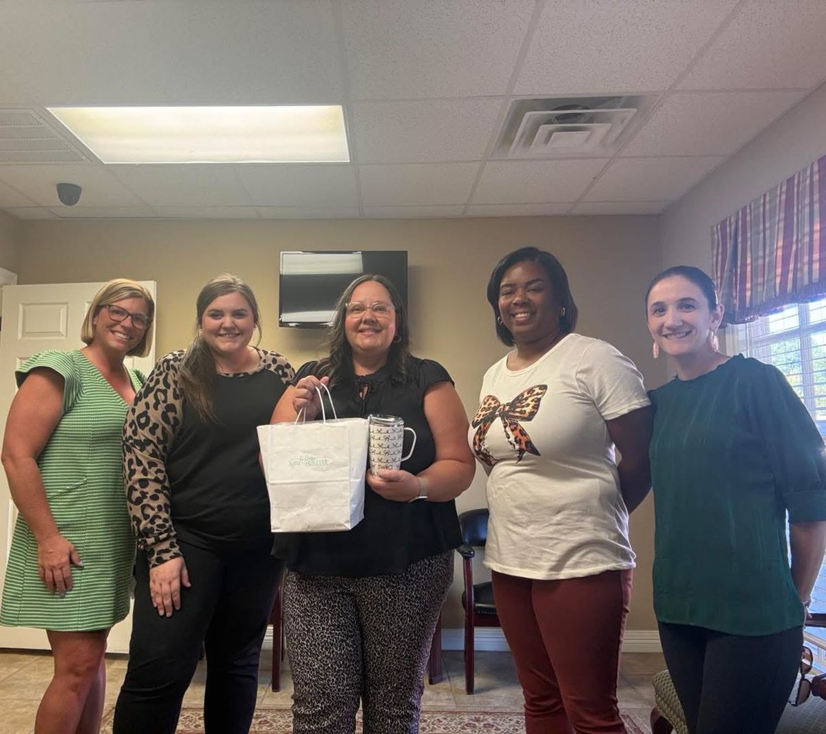 Happy Boss’s Day to our wonderful Agency Manager Reba Phelps! 🎉