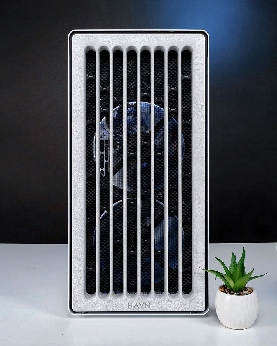 GIGABYTE_DE's tweet image. GIGABYTE AORUS AERO GAMING POWER 😎

X870E AORUS MASTER X3D ICE &amp;amp; RTX 5080 AERO OC 

Dank an 💘🛠📸🎥💻: @ battlerigs @ aorus_uk

#GIGABYTE #AORUS  #CustomPC #GamingSetup #Battlestation #PCBuilds