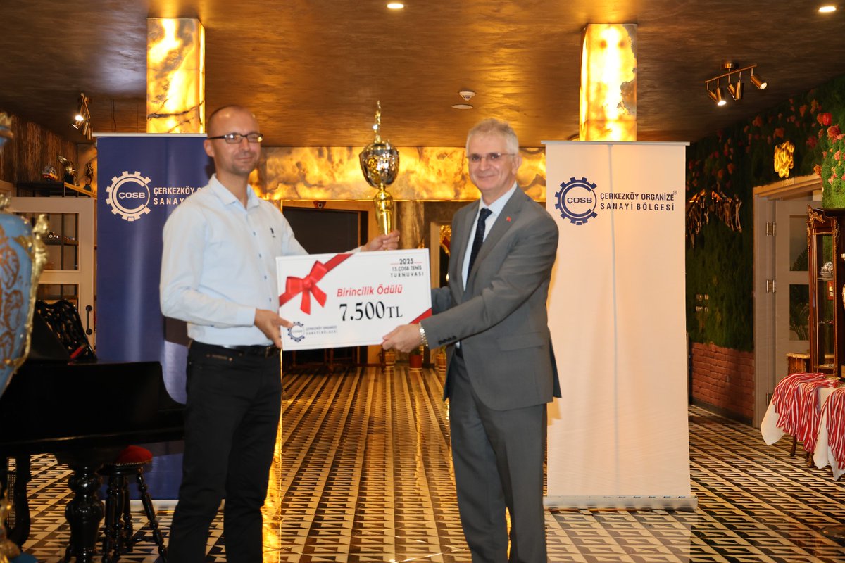 CerkezkoyOsb's tweet image. ÇOSB tarafından, bölgedeki birlik ve dayanışmayı artırmak yönünde gerçekleştirilen Futbol ve Tenis Turnuvalarının başarılı takımları ve sporcuları için Kupa ve Ödül Töreni düzenlendi.
#ÇOSB #ÇerkezköyOSB #ÇOSBTurnuva