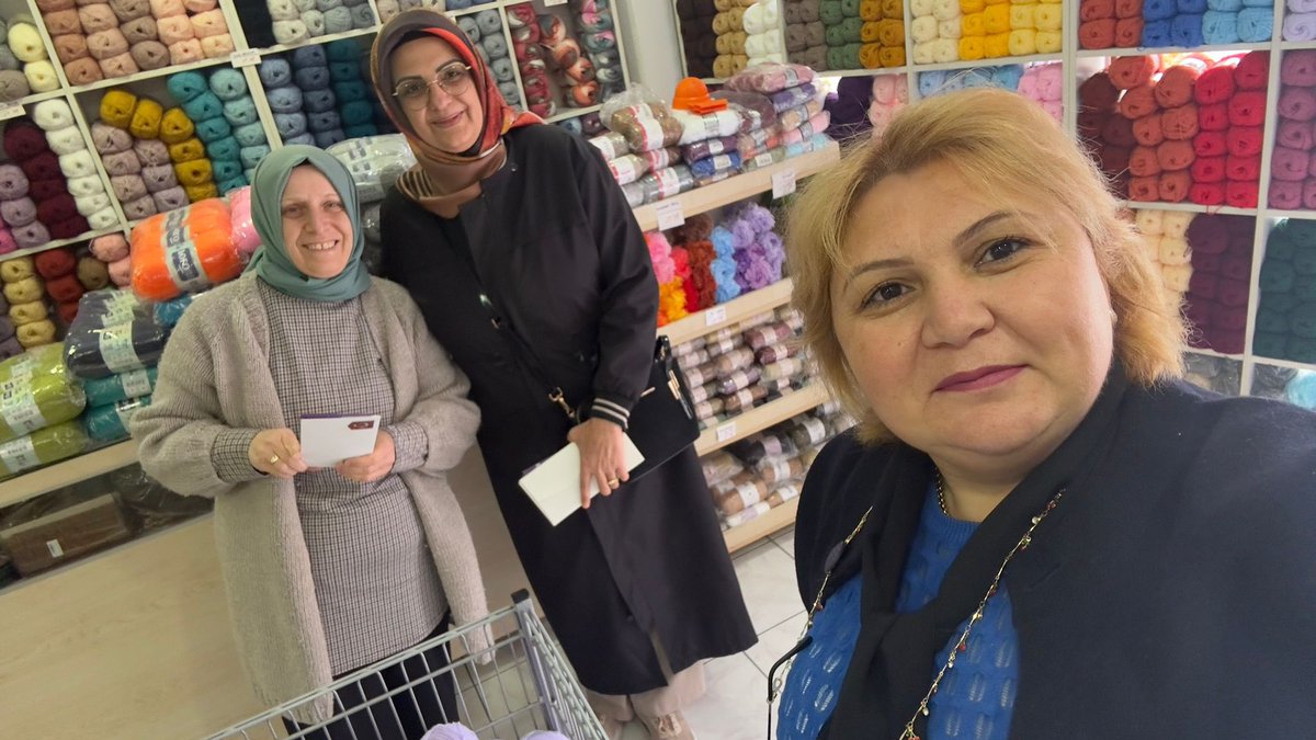 AK Kadın Çankırı (@akkadincankirii) on Twitter photo Çalışan, üreten ve ülke ekonomisine değer katan kıymetli esnaflarımızı ziyaret ettik. Tüm esnaflarımıza hayırlı işler, bol ve bereketli kazançlar dileriz.
#TerörsüzTürkiye Çalışan, üreten ve ülke ekonomisine değer katan kıymetli esnaflarımızı ziyaret ettik. Tüm esnaflarımıza hayırlı işler, bol ve bereketli kazançlar dileriz.
#TerörsüzTürkiye