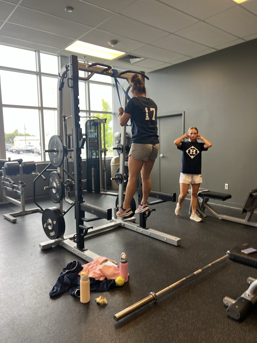 Anna Woods (@shestrength) on Twitter photo <a href="/HutchSoftball/">HUTCH SOFTBALL</a> working all direction of movement with strength, power and control! 🥎❤️ #breathefire <a href="/HutchSoftball/">HUTCH SOFTBALL</a> working all direction of movement with strength, power and control! 🥎❤️ #breathefire
