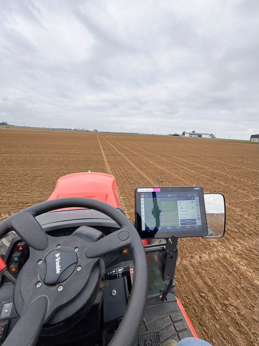 Groupe_ISSIPA's tweet image. 🚜 Les semis de céréales battent leur plein !
En ce mois d’octobre, cap sur les essais d’orge d’hiver et de blé 🌱
#Agriculture #Semis #Céréales
