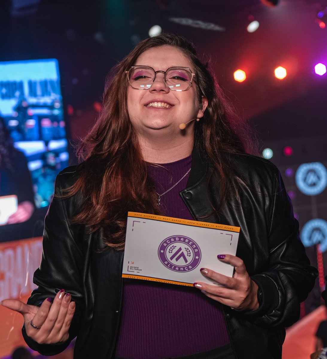 Essa narradora no seu, no nosso, mundial do Game Changers? 

Eu quero e sei que vocês também! O GC ta chegando e eu gostaria de estar presencialmente novamente na Riot para disputas intensas do nosso amado inclusivo 💜

Bora trazer mais vozes femininas para o GC! Ajude com RT.