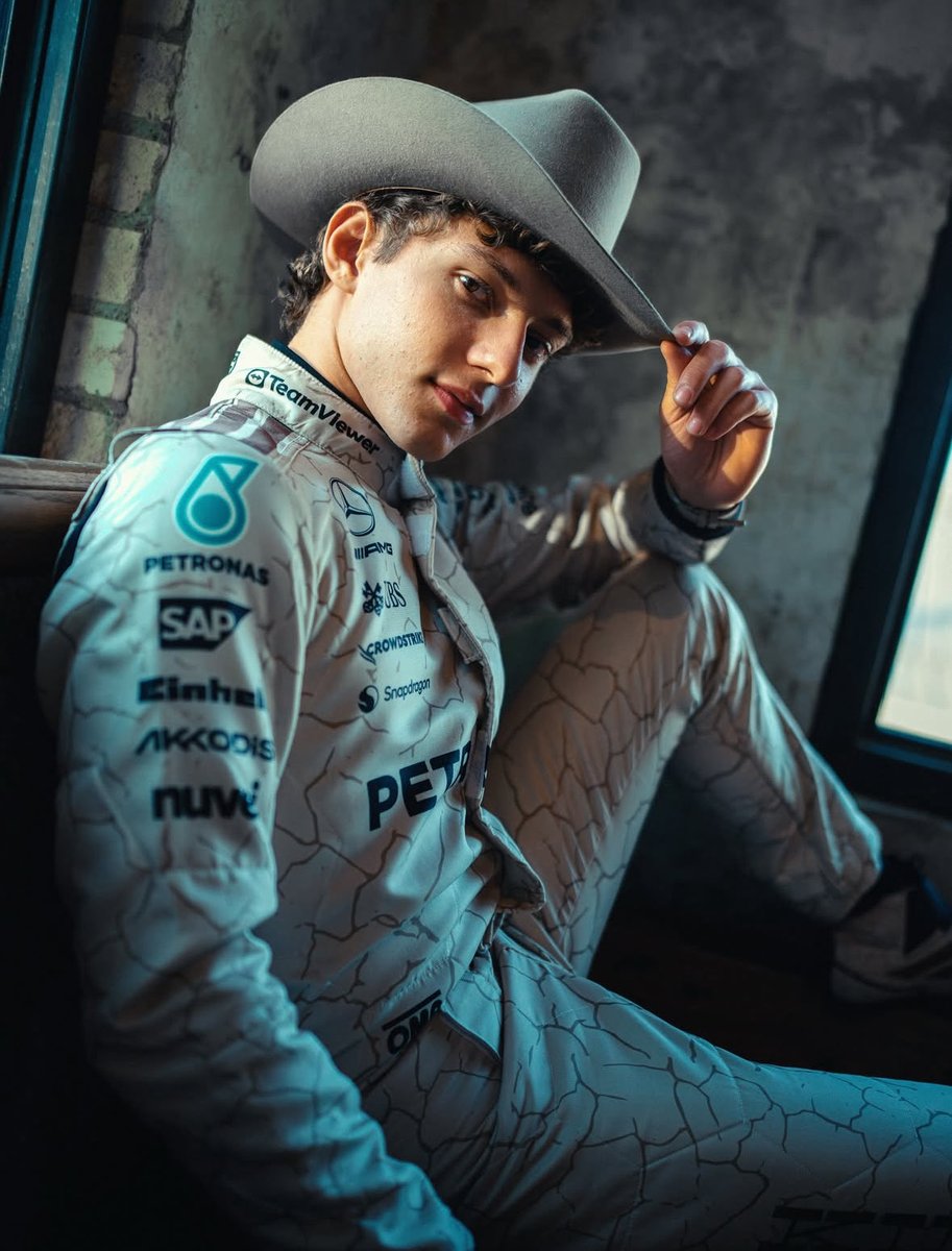 MercedesAMGPCF1 tweet picture