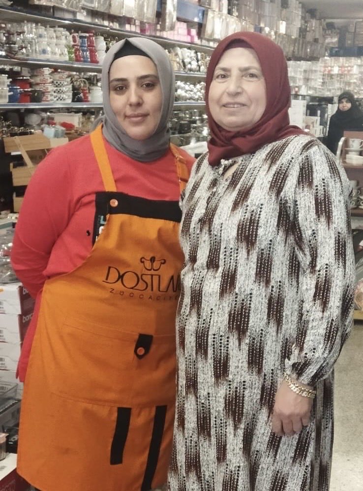 Melike Çilhan (@melikecilhan) on Twitter photo Çalışan, üreten ve ekonomiye değer katan kıymetli esnaflarımızı ziyaret ettik. Tüm esnaflarımıza hayırlı işler, bol ve bereketli kazançlar diliyorum 
#TerörsüzTürkiye Çalışan, üreten ve ekonomiye değer katan kıymetli esnaflarımızı ziyaret ettik. Tüm esnaflarımıza hayırlı işler, bol ve bereketli kazançlar diliyorum 
#TerörsüzTürkiye