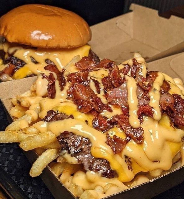 F0ODHub's tweet image. Be honest…. What’s the first word that comes to mind when you see this meal?