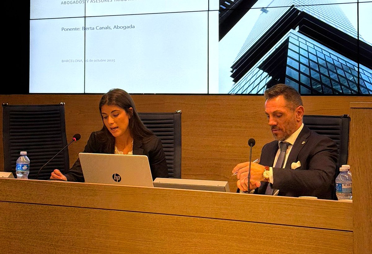 🚀 #Éxito absoluto en la celebración del #Inmointer22 de #FIABCIEspaña, en colaboración con los #API, que ha contado con contenido de muy alto nivel y que ha reunido a profesionales del ámbito inmobiliario, académico y administrativo 👏