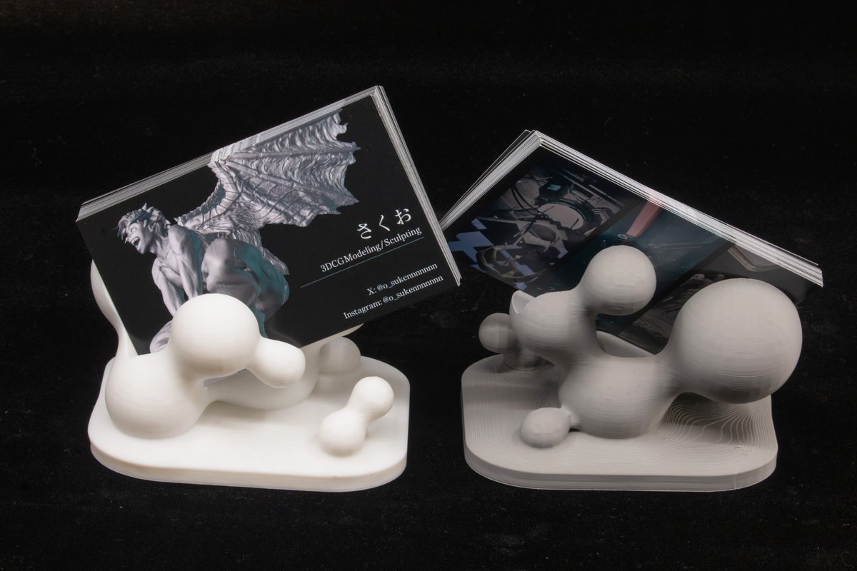 zokei3DCG's tweet photo. 販売④：名刺立て

各種：￥400

美大の���祭では定番となっている名刺！細部までこだわり尽くし、名刺立てまで他のグループと差をつけませんか？
#CS祭2025参加者 https://t.co/cjVM1v8KlJ